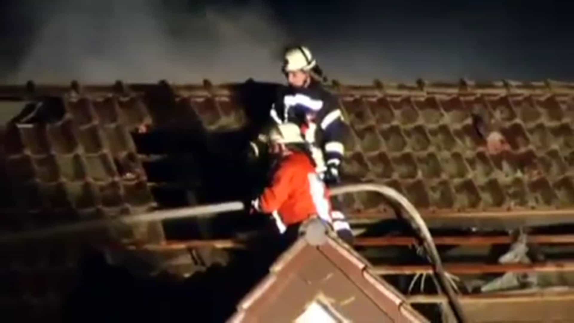 Mehrfamilienhaus brennt in Haren nieder