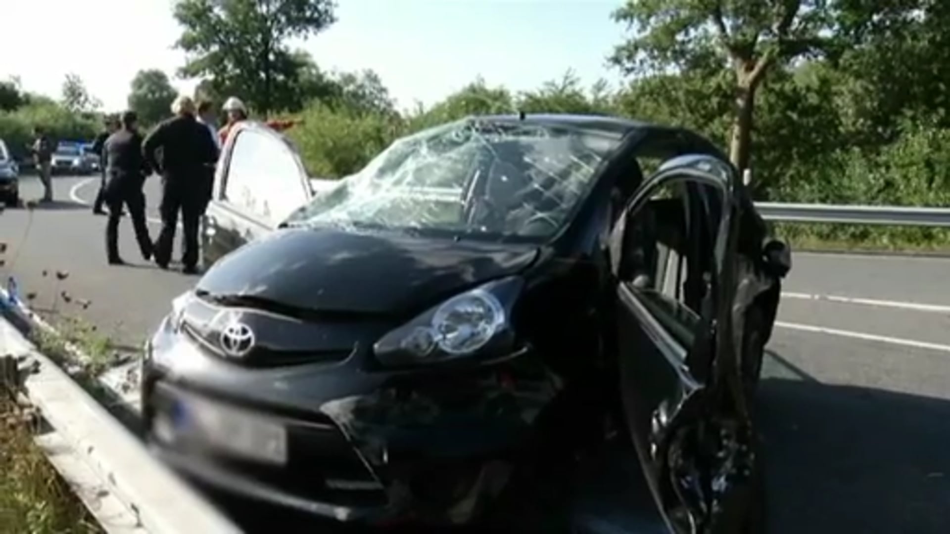 Autofahrerin in Lebensgefahr