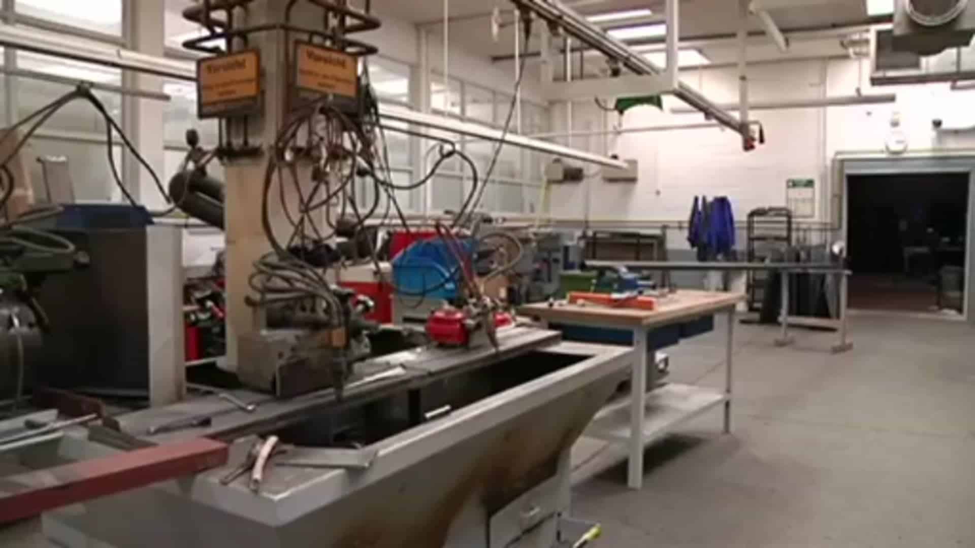 Scheckübergabe am BTZ Lingen