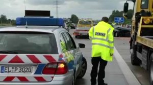 Zwei Verletzte bei Unfall auf der A30