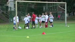 Sparkassen-Fußballschule zu Gast in Meppen