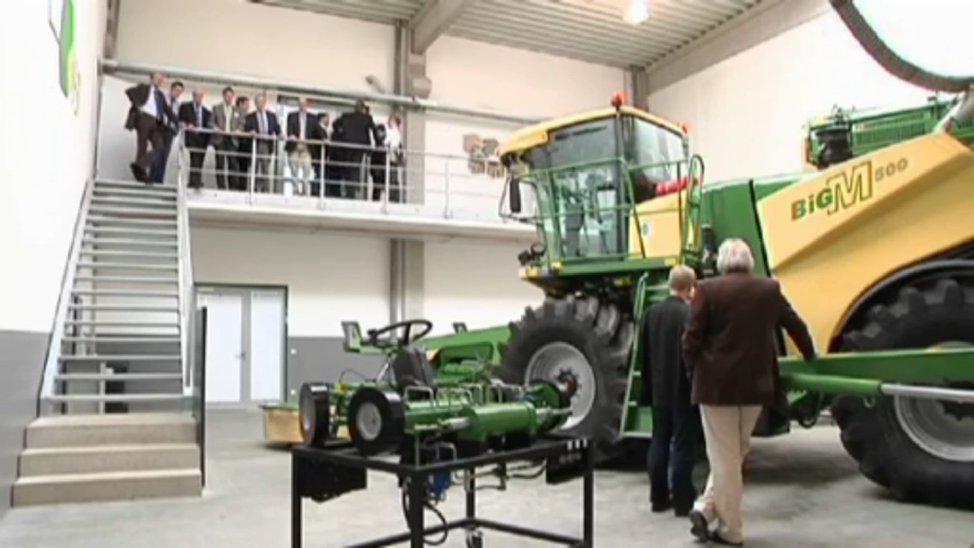 Krone weiht neues Trainingszentrum ein