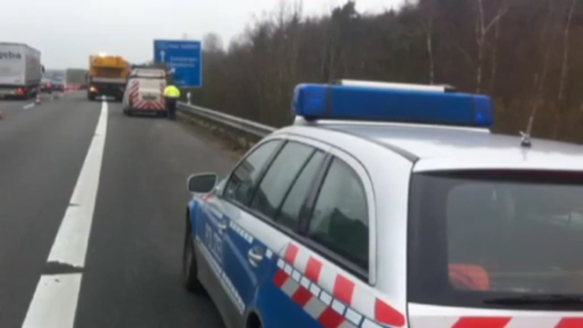 A30 nach LKW Unfall gesperrt