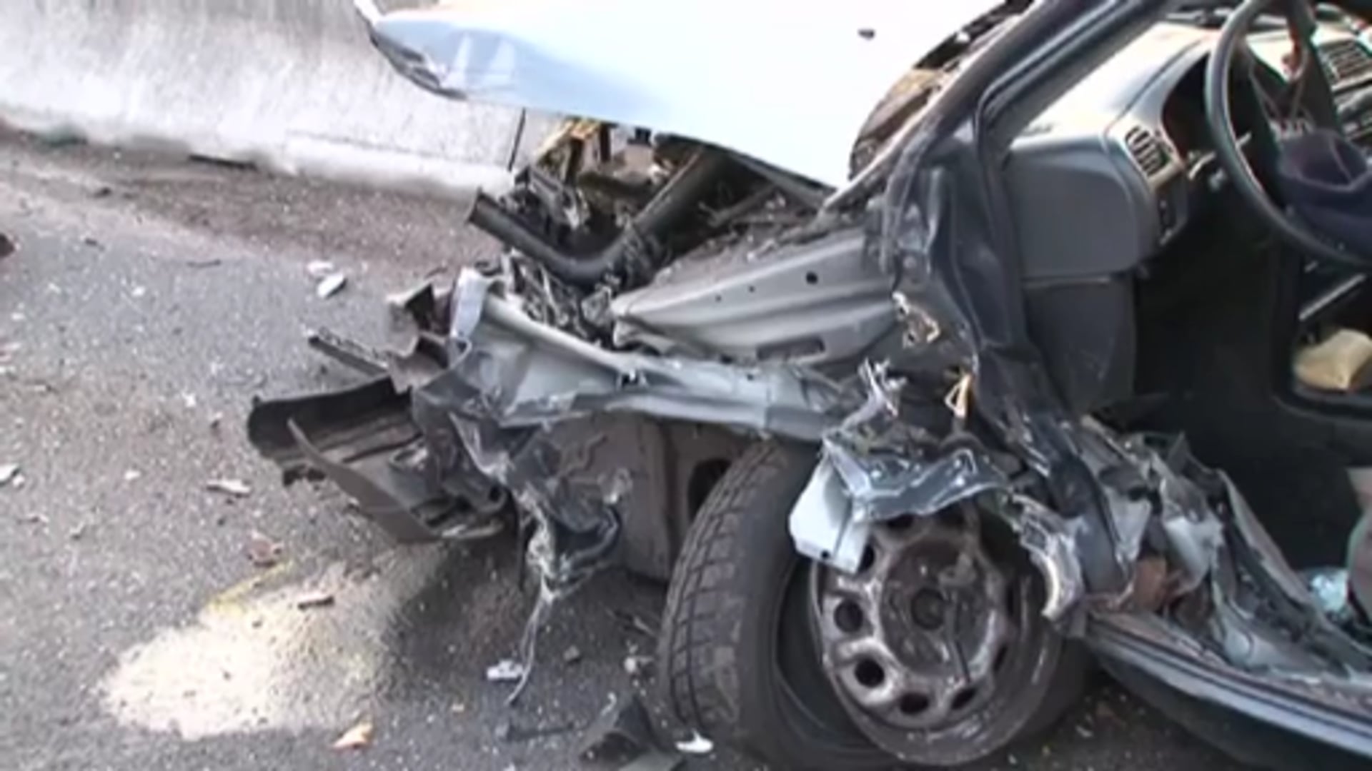 Geisterfahrer rast in Gegenverkehr