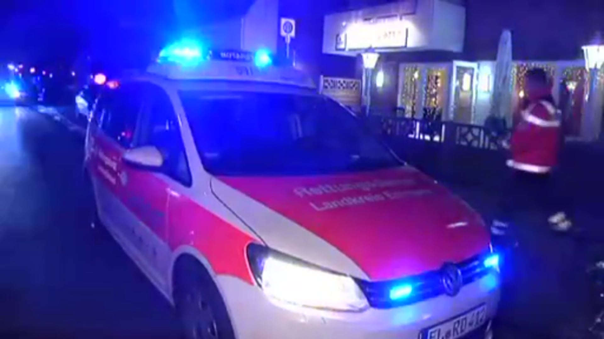 Frau wird bei Zimmerbrand schwer verletzt