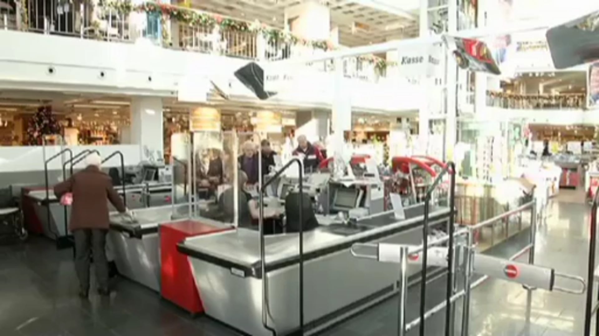 EC-Karten-Betrug in Möbelhaus und Gartencenter