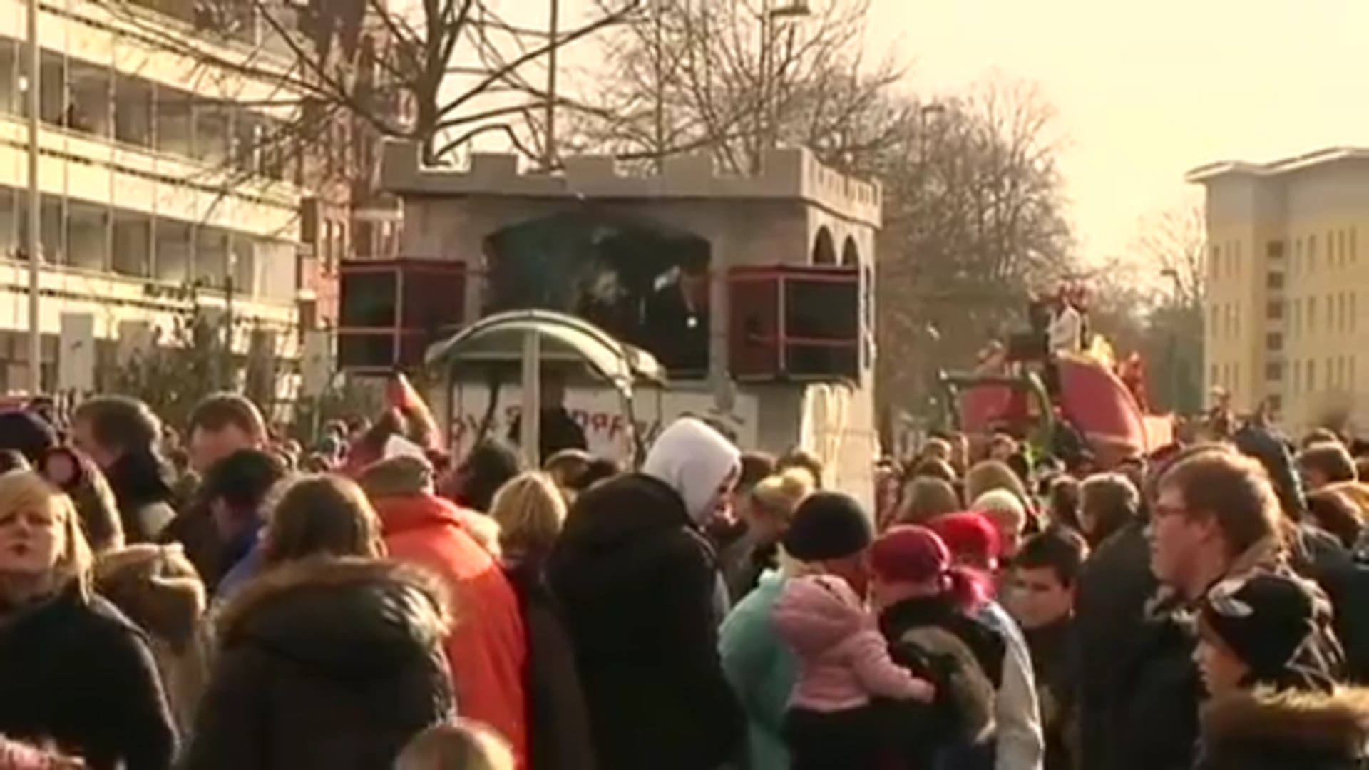 Karneval: Hunderte beim Umzug in Nordhorn