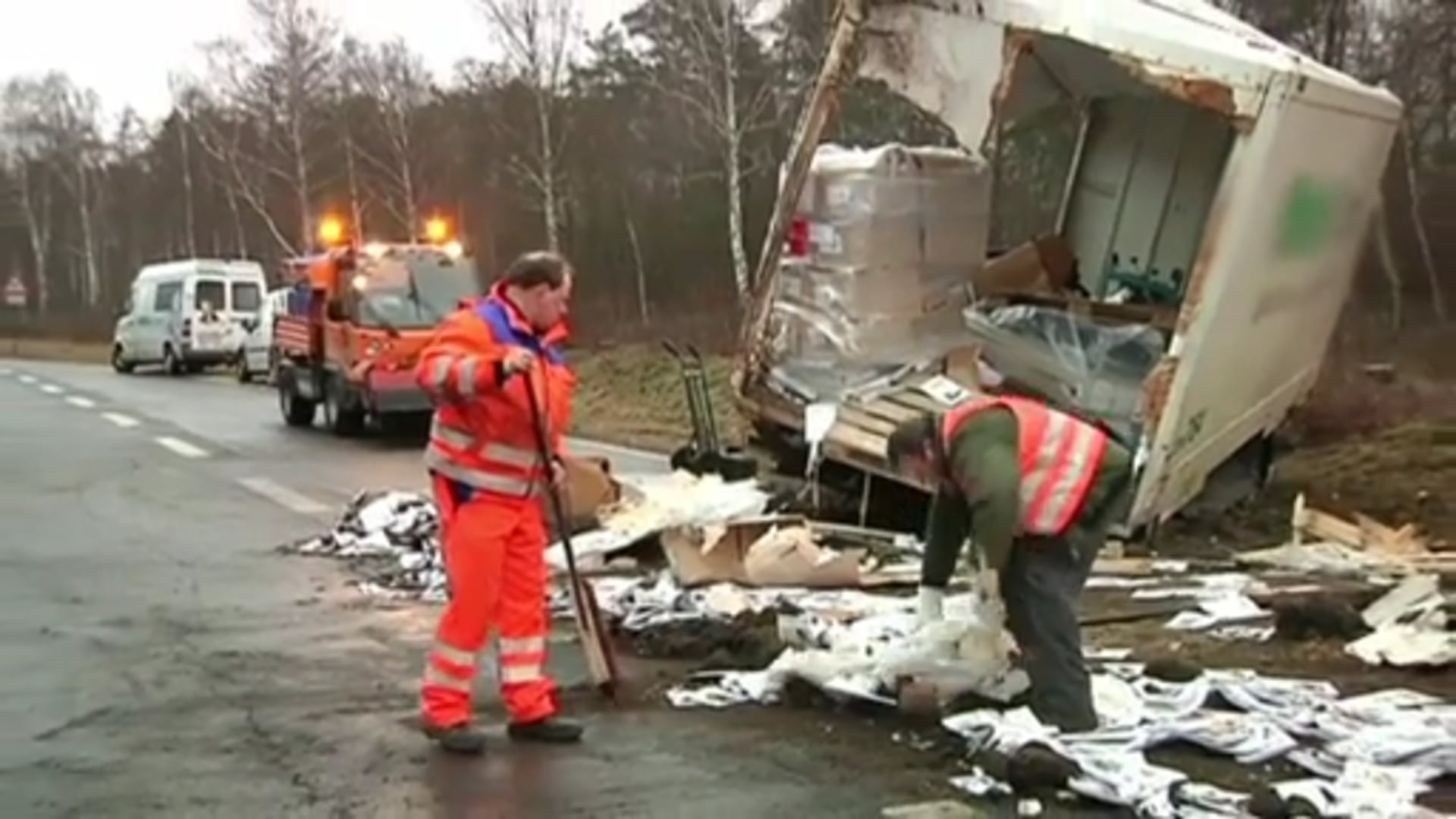 LKW verunglückt auf der B 70