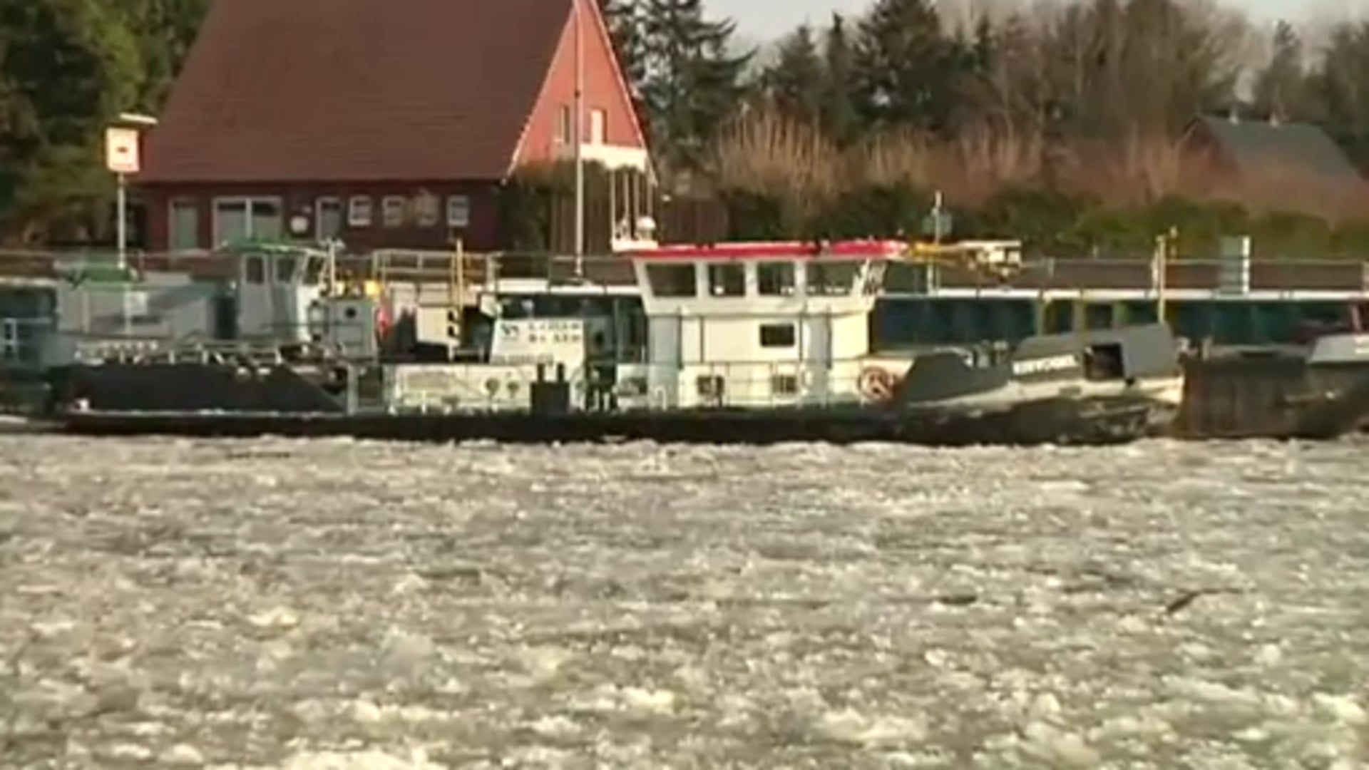 Eis: Dortmund-Ems-Kanal gesperrt