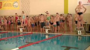 Schwimmen für einen guten Zweck