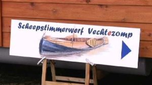 Projekt "Historische Schifffahrt mit der Vechtezompe" - Scheckübergabe