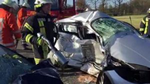 Zwei Verletzte bei Zusammenstoß