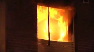 Polizisten retten Bewohner aus brennendem Haus in Lingen