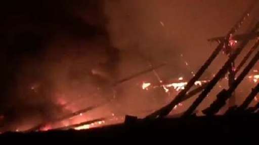 Flammen zerstören Haus in Hoogstede