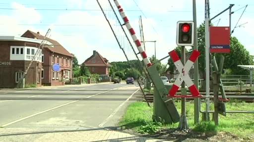 Polizei warnt vor gefährlichem Bahnübergang in Leschede