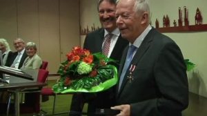 Hermann Kemper bekommt Verdienstkreuz am Bande verliehen