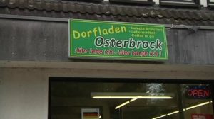 Unterschriften für Erhalt des Dorfladens in Osterbrock übergeben