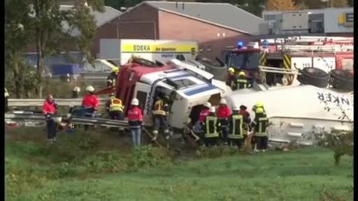 LKW Fahrer bei Unfall in Papenburg schwer verletzt
