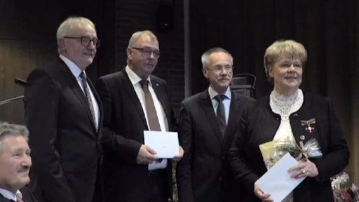 Lathener Bürgermeisterin Redenius-Heber mit Bundesverdienstkreuz ausgezeichnet
