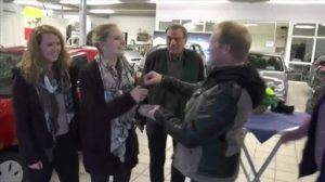 Dörpener HHG Weihnachtsverlosung - Auto hat endlich neuen Besitzer