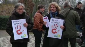 Demonstration gegen Bordellbau in Fürstenau
