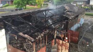 Feuer vernichtet Werkstatt in Werlte