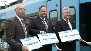 Zug "Emsbüren-Leschede" fährt durch die Region