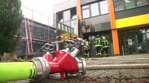 Ursache nach Feuer an Schule unklar