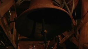 Kirchglocke abgestürzt