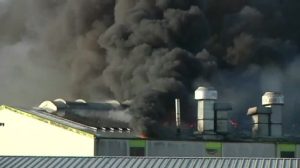 120 Feuerwehrleute löschen Großbrand in Dalum
