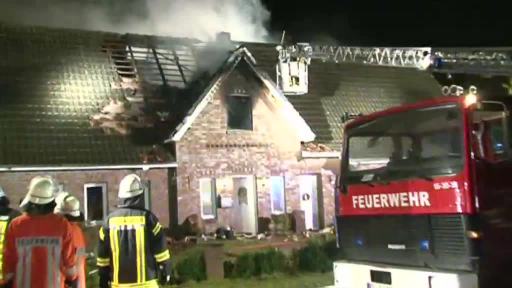 Einfamilienhaus brennt in Surwold nieder