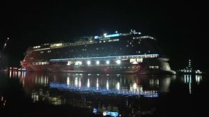 "Norwegian Joy" verlässt die Meyer Werft in Papenburg