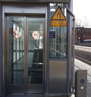 Symbolbild_Aufzug_Bahnhof_Lingen