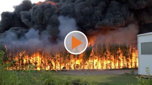 Screen_Grossbrand in Kunststoff-Firma