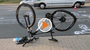 Screen_Fahrradfahrer von PKW erfasst