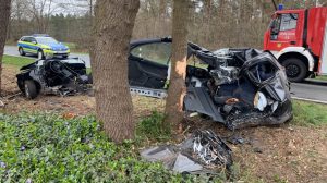 screen_43-jaehriger-stirbt-bei-frontalcrash_1