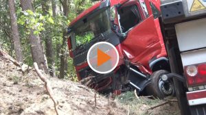 Screen_toedlicher Unfall Mann kollabiert am Steuer seines LKW