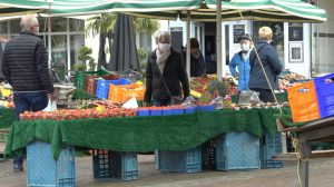 Symbol_stadt_markt_corona_masken
