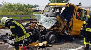 Screen_21 06 09 Schwerer Verkehrsunfall mit Hubschrauber