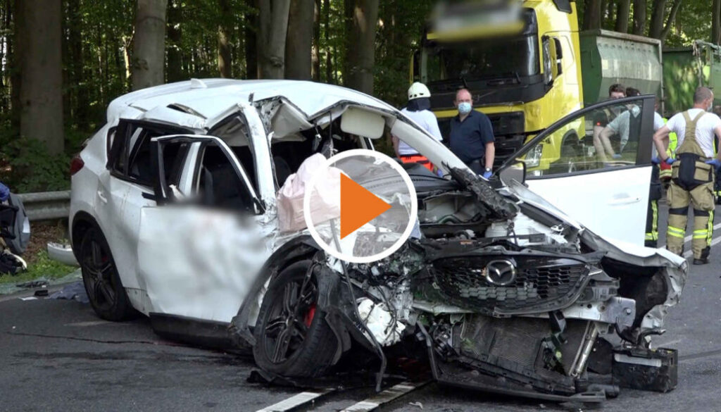 Screen_Verkehrsunfall in Cloppenburg endet toedlich