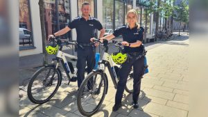 screen_Einsatz- und Streifendienst auf Fahrraedern unterwegs