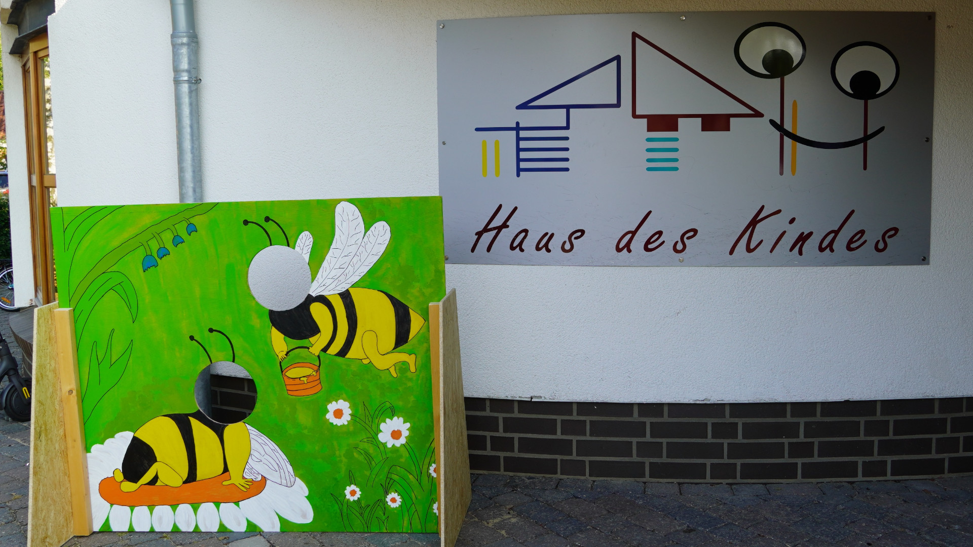 screen_Haus-des-Kindes-bietet-Bienenrallye-an