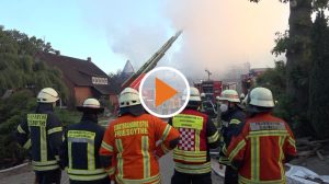 screen_update Stall steht in Flammen