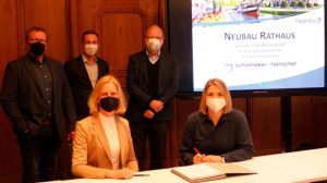 211203_Screen_VertragsunterzeichnungPlanungNeubauRathaus
