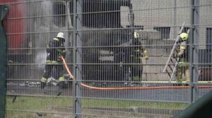 220602_Screen_LKW_brennt_auf_Recyclinghof_aus_V2