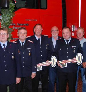 221010_Feuerwehr-Papenburg-weiht-zwei-neue-Fahrzeuge-ein
