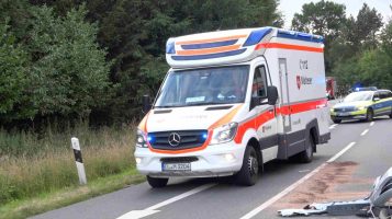 KrankenwagenPolizei_Symbolbild_1