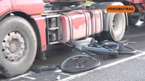 Screen_241022_LKW und Fahrradfahrer kollidiert Radfahrer tot