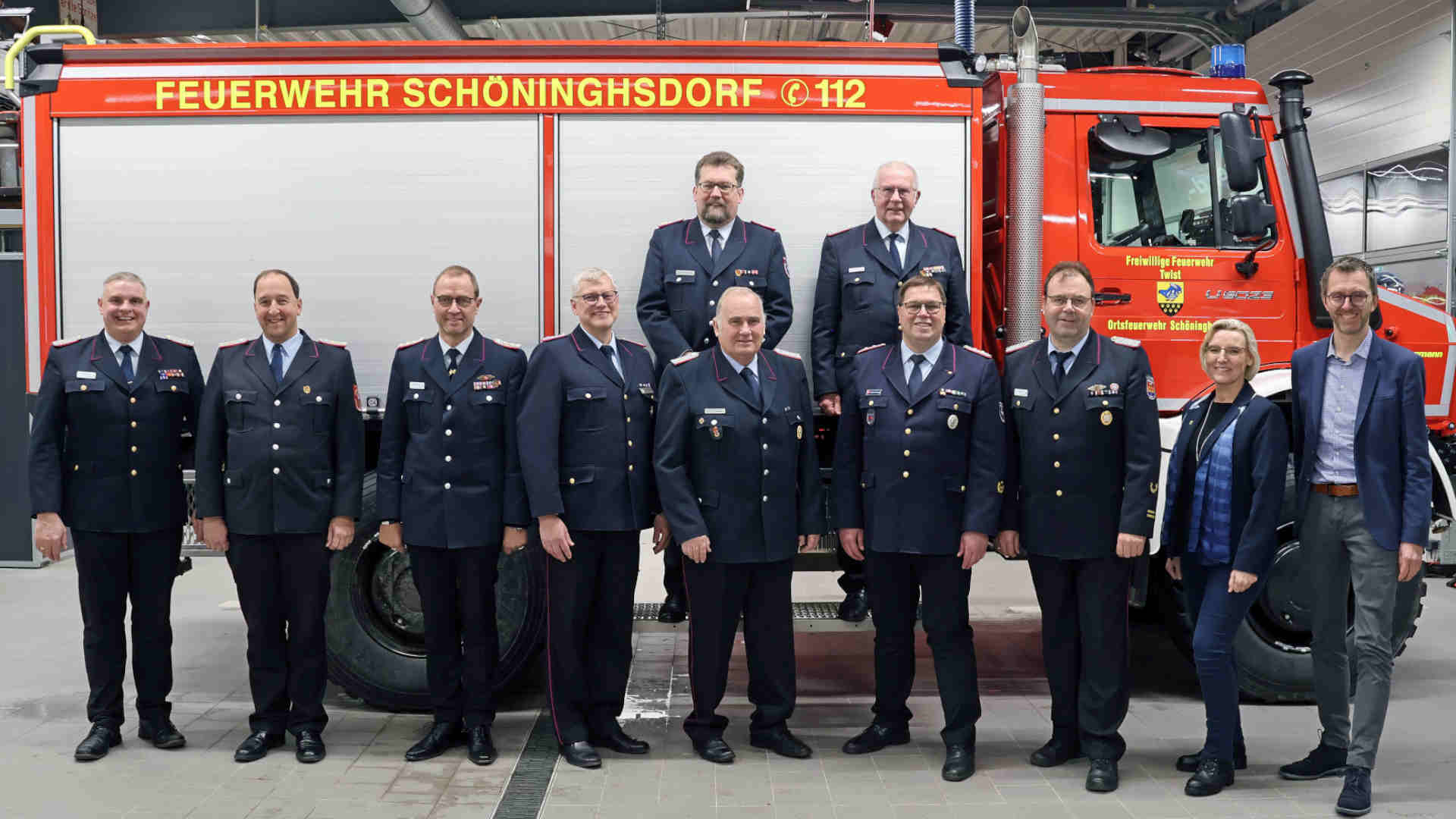 241124_Ehrungen und Neulinge beim Feuerwehrverband