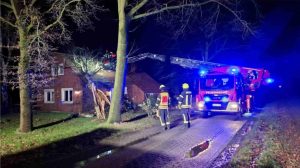 250107_Sturm sorgt fuer fuenf Einsaetze der Papenburger Feuerwehr